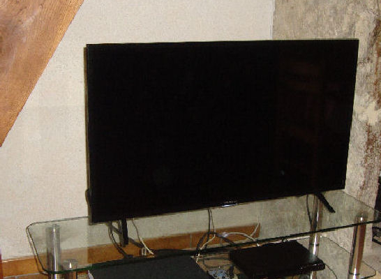 03.03.18 Lav new flatscreen TV (1)